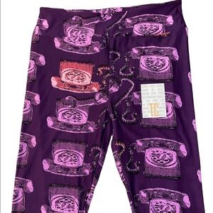 NWT LuLaRoe Valentine’s Day Leggings!  Purple color adorned w/vintage telephones